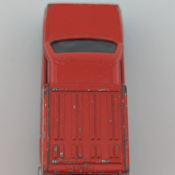 MAJORETTE 1:53 Avis Renault Express Box Van red diecast - Picture 4 of 7